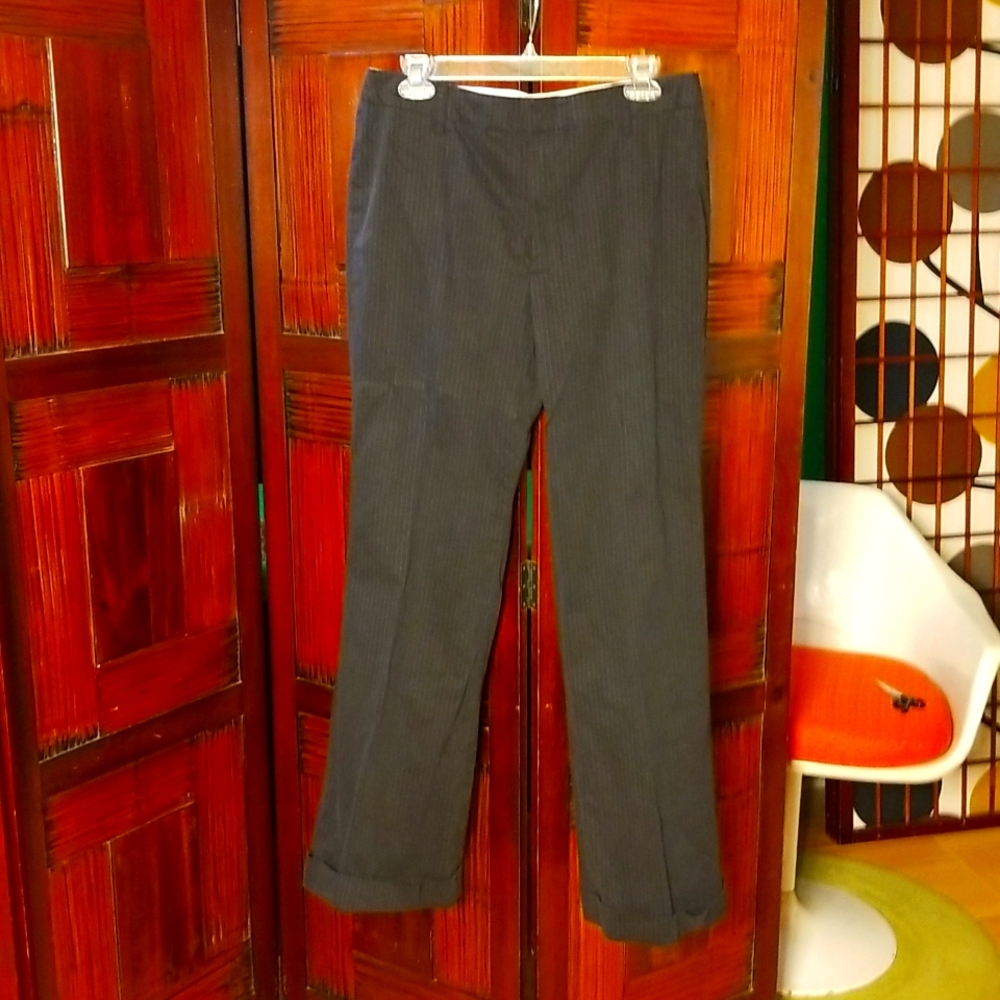 GAP classic fit cuffed trouser Navy pinstripe size 12